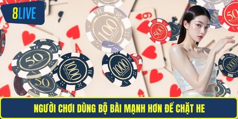 Người chơi dùng bộ bài mạnh hơn để chặt heo